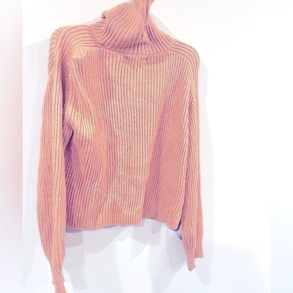 BCBGENERATION Ribbed Turtleneck Sweater size small orange, new - Picture 6 of 7